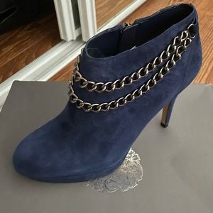 Vince Camuto! Ankle boots Size 7 brand new!